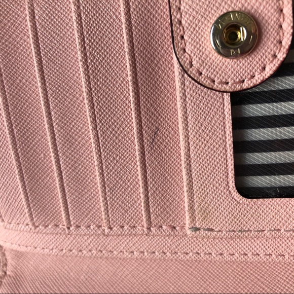 Kate Spade Large Bifold Wallet Pink - Picture 5 of 5